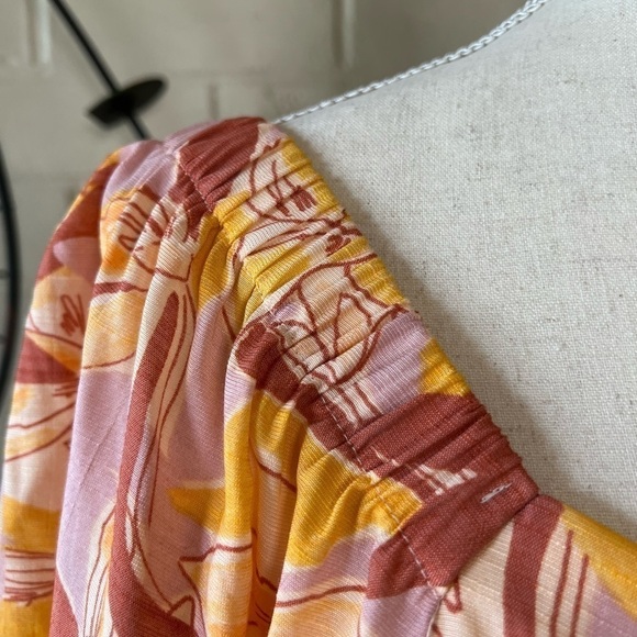 NINE West twist front blouse yellow multi color size 0X - Picture 5 of 10